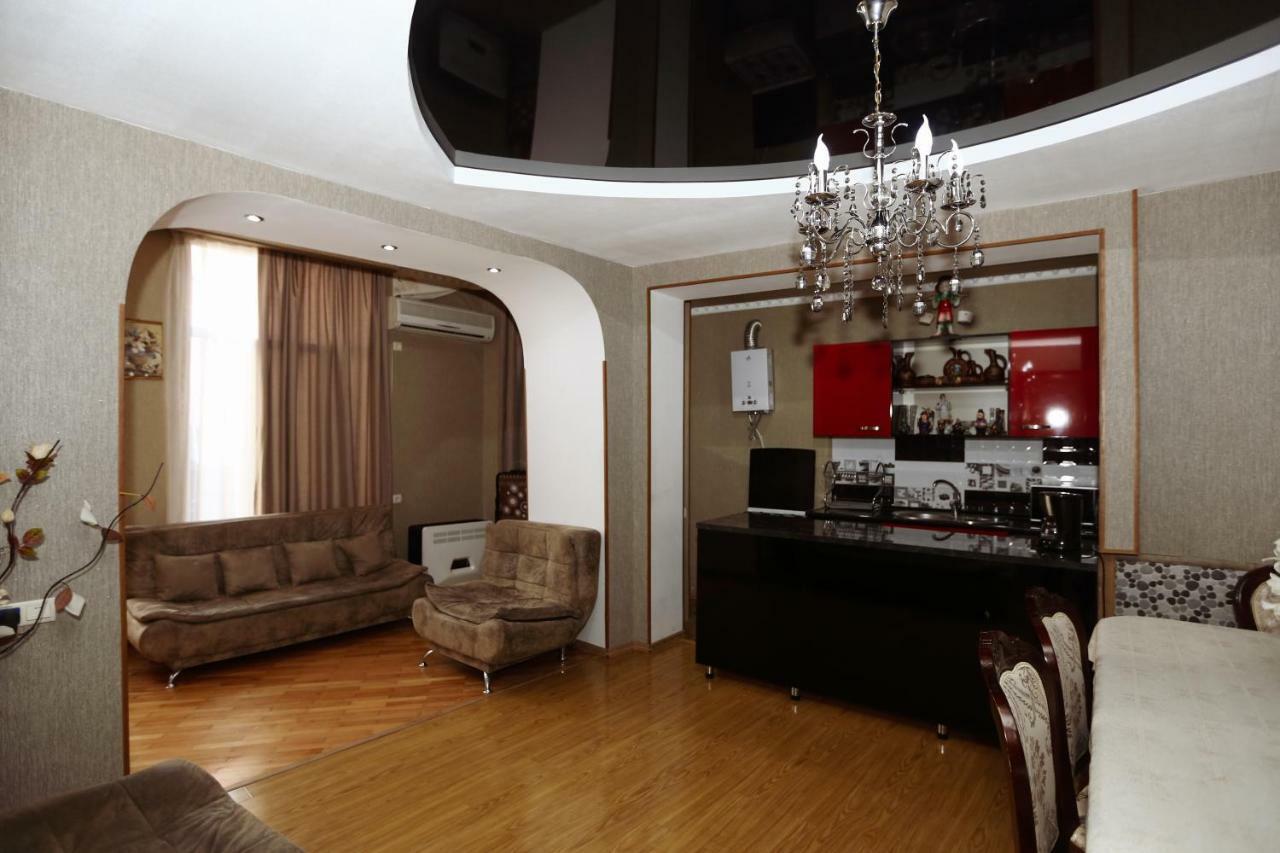 Lela Apartments Тбілісі Екстер'єр фото